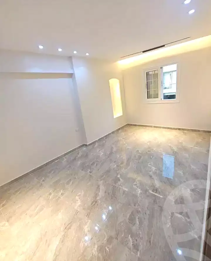 https://aqarmap.com.eg/en/listing/6952375-for-sale-alexandria-al-agamy-el-hanouvel