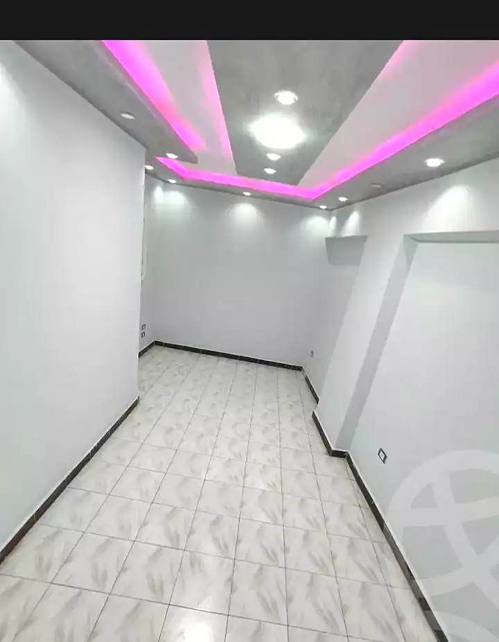 https://aqarmap.com.eg/ar/listing/6953132-for-rent-alexandria-al-agamy-bw-ywsf