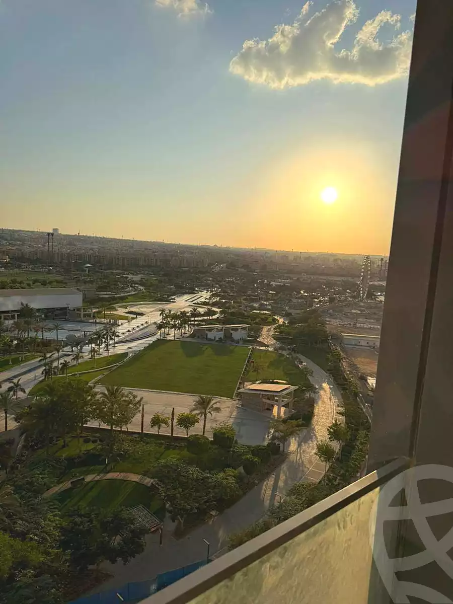 https://aqarmap.com.eg/ar/listing/6942068-for-sale-cairo-el-sheikh-zayed-city-compounds-zyd-wr-llttwyr-z-tower