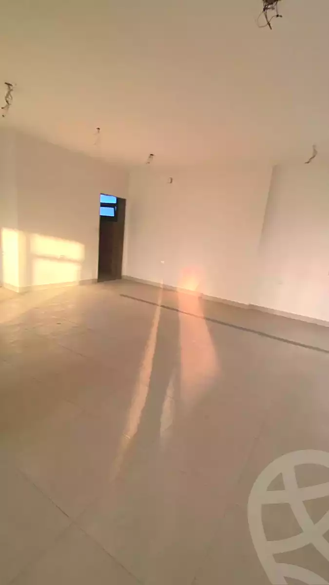 https://aqarmap.com.eg/en/listing/6953210-for-sale-cairo-new-cairo-el-maantiqah-el-sinaiyyah