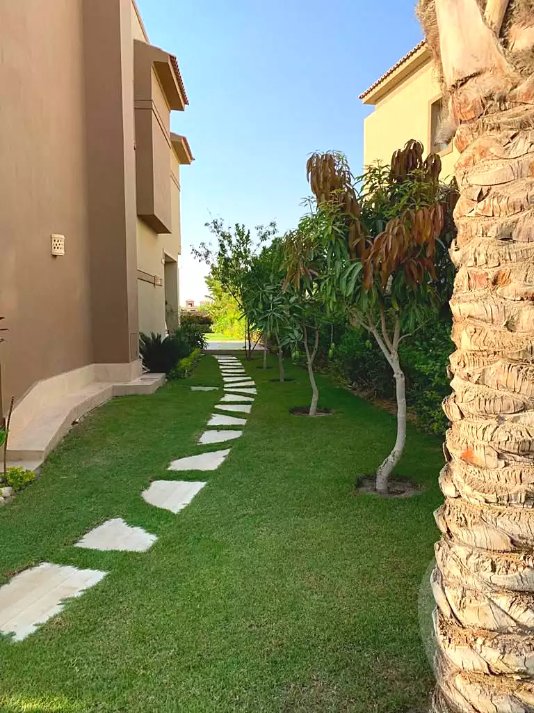https://aqarmap.com.eg/ar/listing/6953437-for-sale-cairo-new-cairo-compounds-palm-hills-kattameya