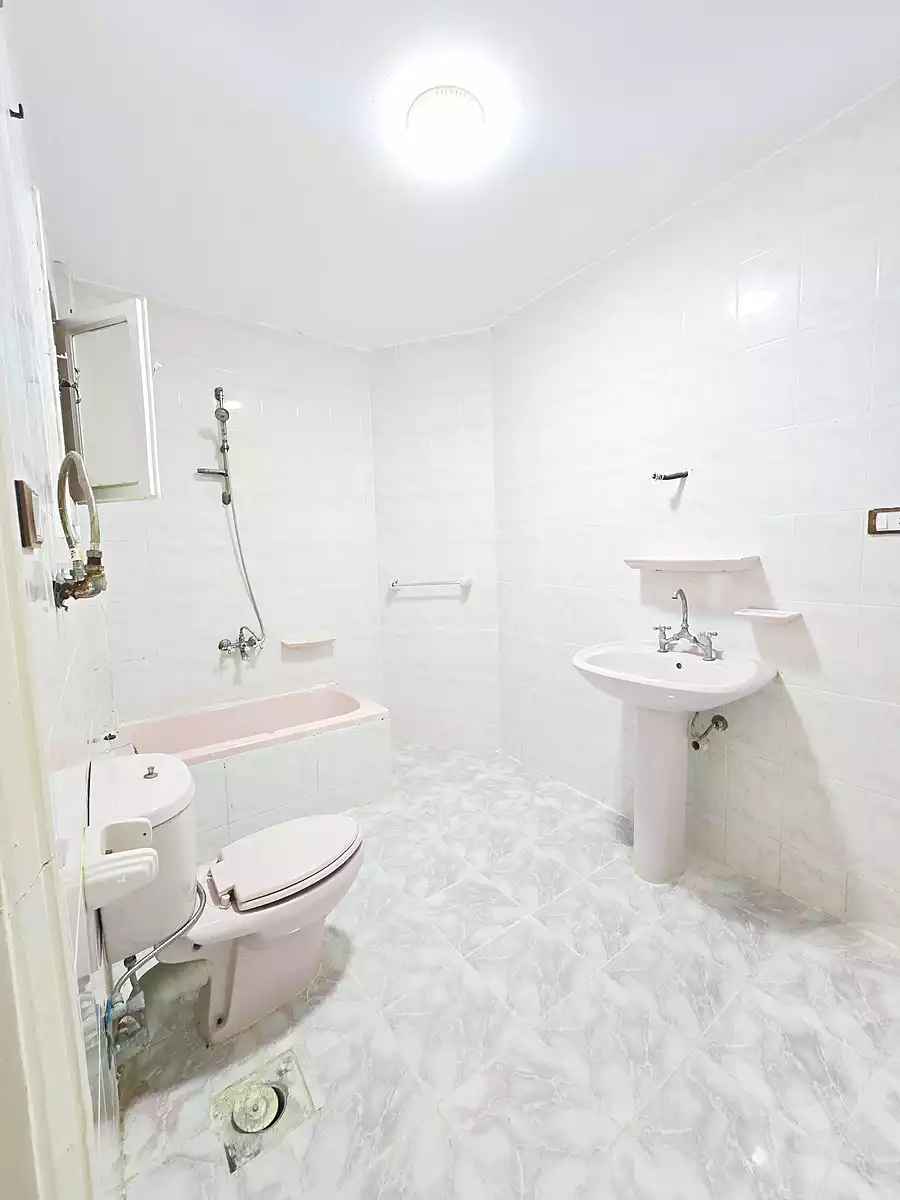 https://aqarmap.com.eg/ar/listing/6953881-for-sale-alexandria-al-agamy-shataa-el-nakheel
