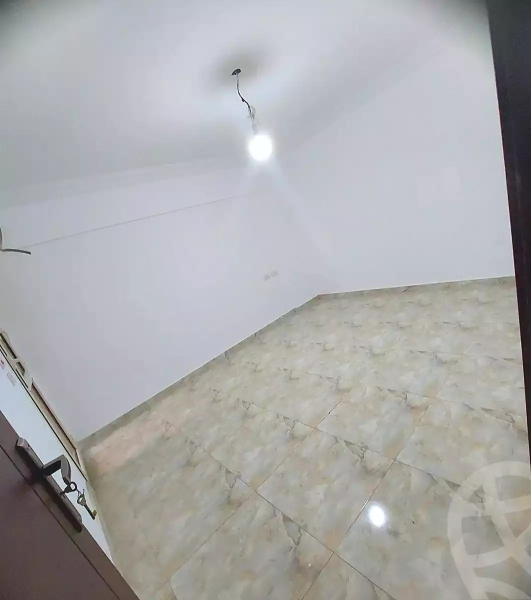 https://aqarmap.com.eg/ar/listing/6953952-for-rent-alexandria-lsywf-gamila-city-compound