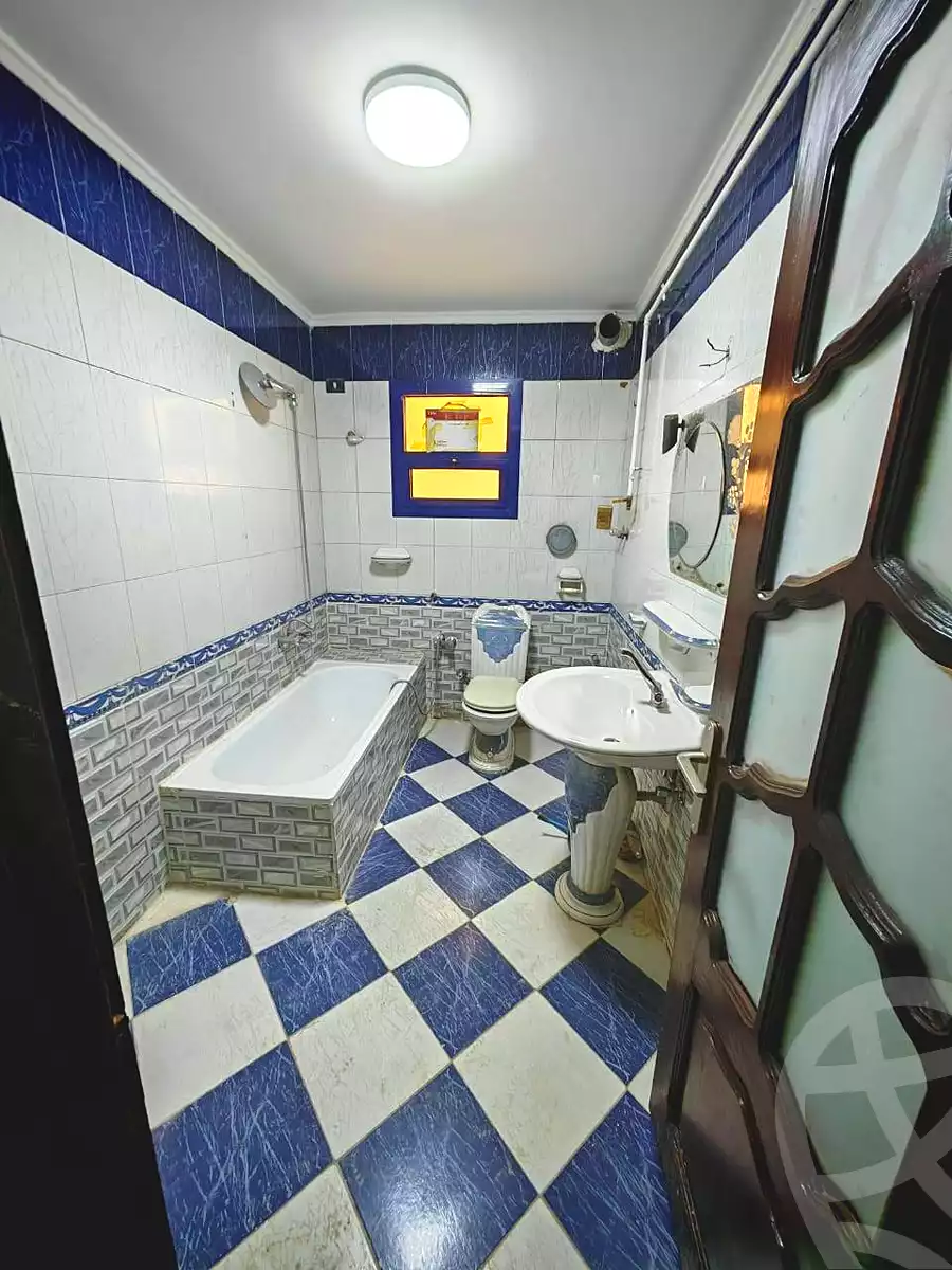 https://aqarmap.com.eg/en/listing/6954136-for-sale-cairo-helwan-ahmed-enci-st