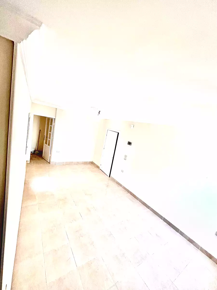 https://aqarmap.com.eg/ar/listing/6954339-for-sale-cairo-el-abbasiya-abdou-basha-fahmy-st