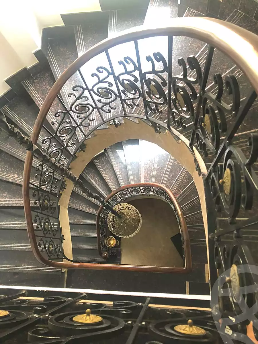 https://aqarmap.com.eg/en/listing/6954458-for-sale-cairo-new-cairo-compounds-byljyw