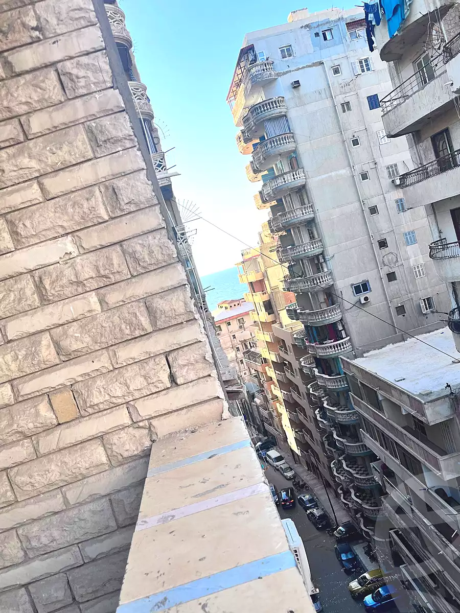 https://aqarmap.com.eg/ar/listing/6955023-for-sale-alexandria-el-asafra-l-sfr-bhry-atlas-st
