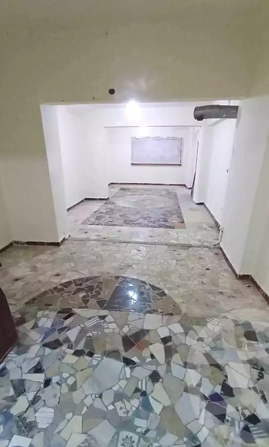 https://aqarmap.com.eg/en/listing/6955085-for-sale-alexandria-el-chatby-omar-lotfy-st