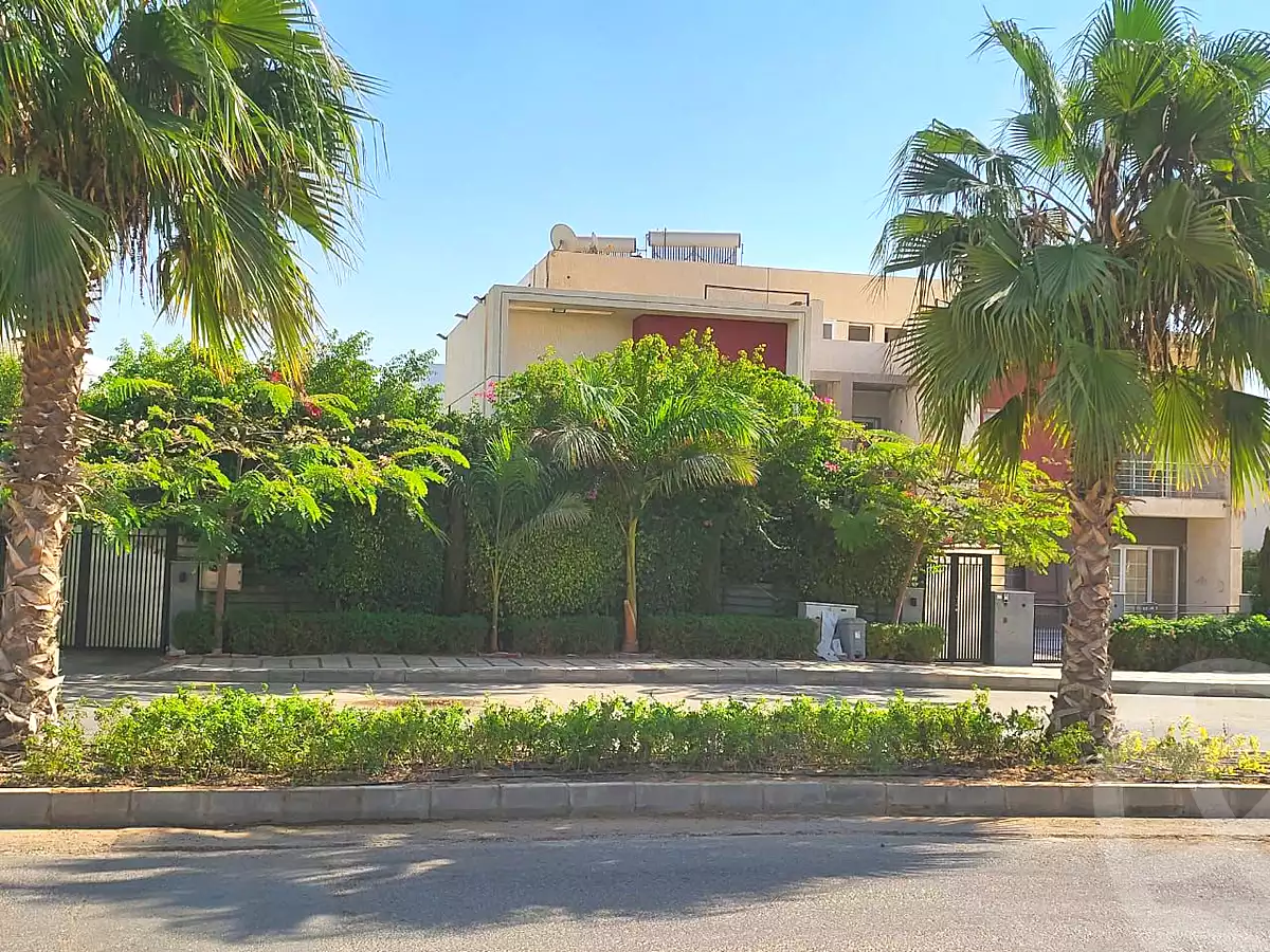 https://aqarmap.com.eg/en/listing/6955253-for-sale-cairo-new-cairo-madinaty-lmntq-lthlthh-fylt-group-25