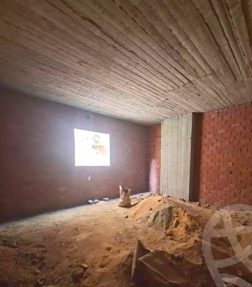 https://aqarmap.com.eg/ar/listing/6955624-for-sale-alexandria-al-agamy-el-hanouvel-al-asdakaa-st