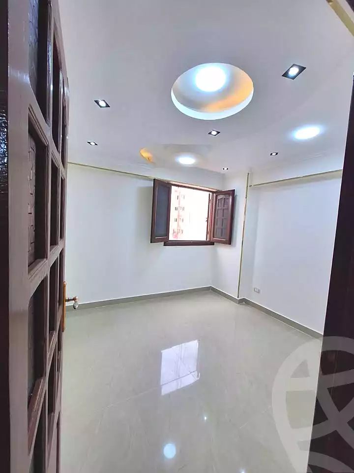 https://aqarmap.com.eg/en/listing/6955667-for-sale-alexandria-sydy-bshr-sydy-bshr-bhry-street-15