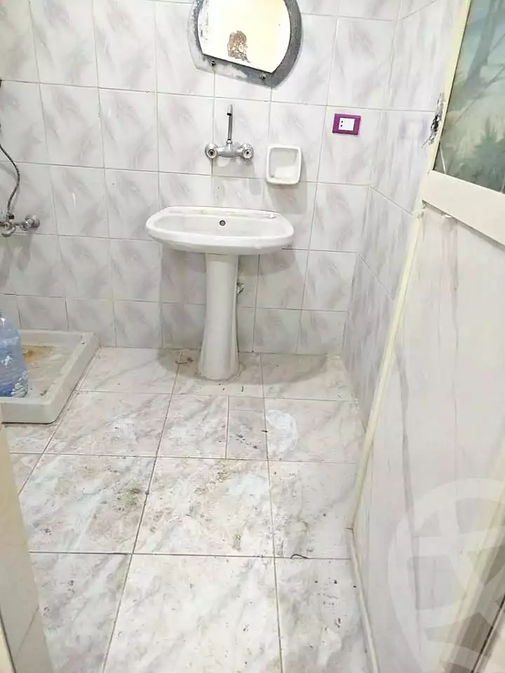 https://aqarmap.com.eg/en/listing/6956389-for-sale-alexandria-al-agamy-el-hanouvel