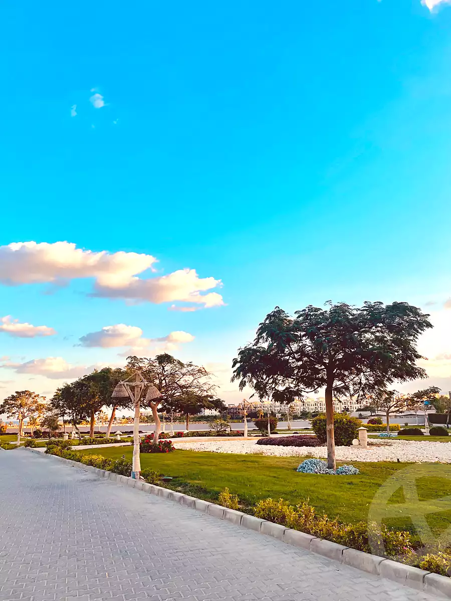 https://aqarmap.com.eg/en/listing/6956647-for-sale-ain-elsokhna-resorts-lsyryn-blm-bytsh