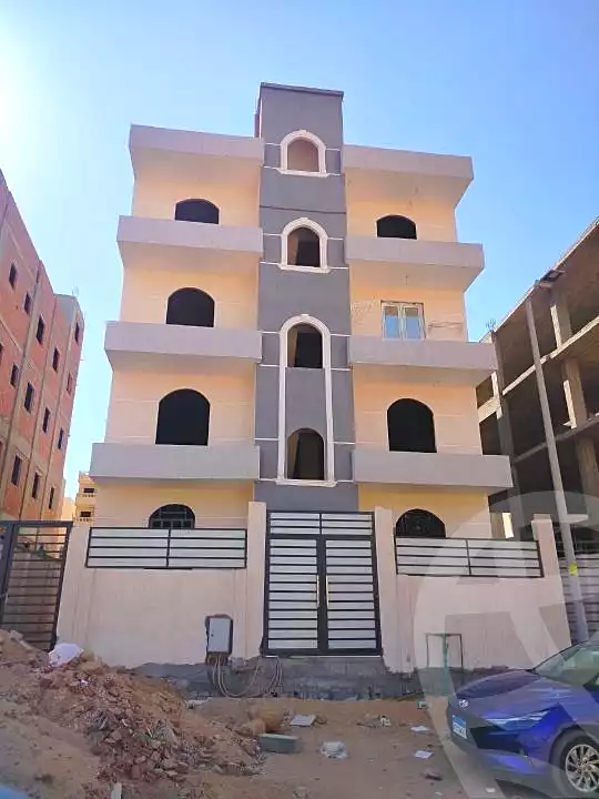https://aqarmap.com.eg/ar/listing/6956937-for-sale-cairo-badr-city-hai-el-ashgar-featured-neighborhood-bait-el-watan