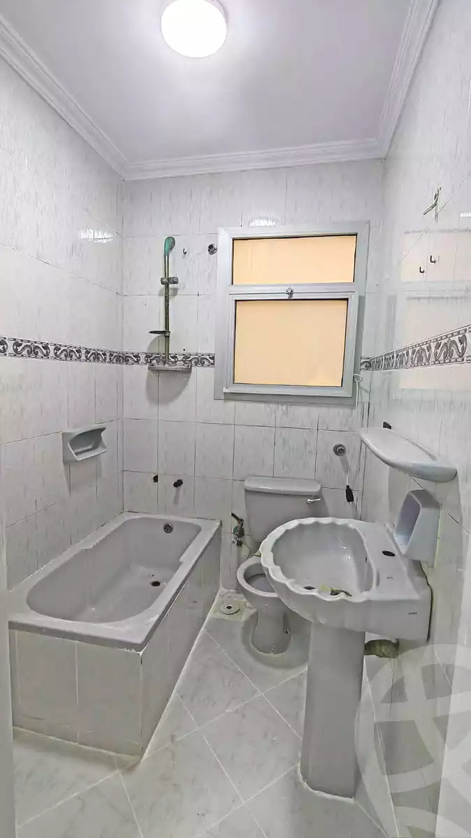 https://aqarmap.com.eg/ar/listing/6957128-for-sale-alexandria-al-agamy-shataa-el-nakheel