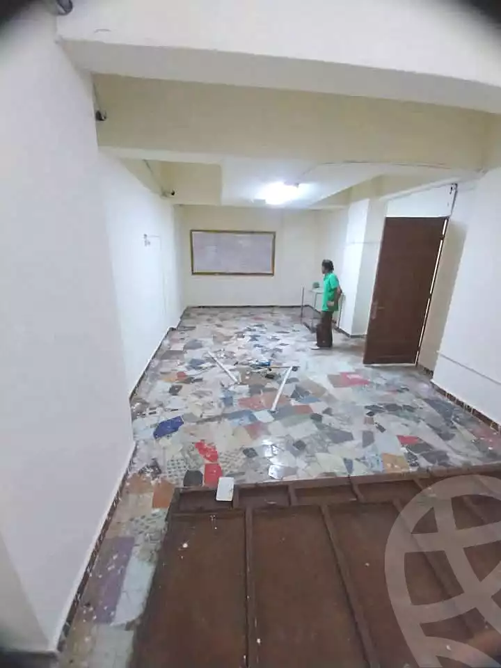 https://aqarmap.com.eg/en/listing/6957403-for-sale-alexandria-el-chatby