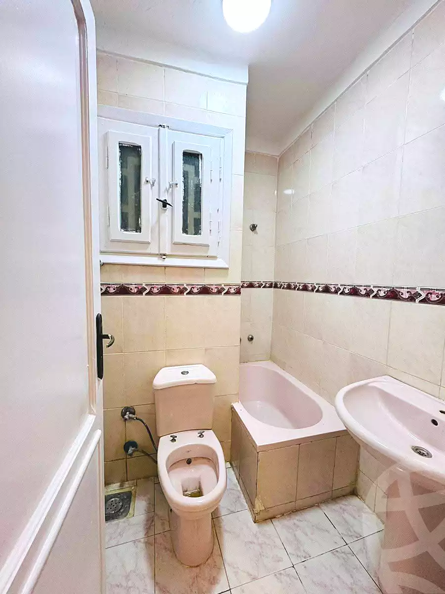 https://aqarmap.com.eg/ar/listing/6958038-for-sale-alexandria-al-agamy-shataa-el-nakheel