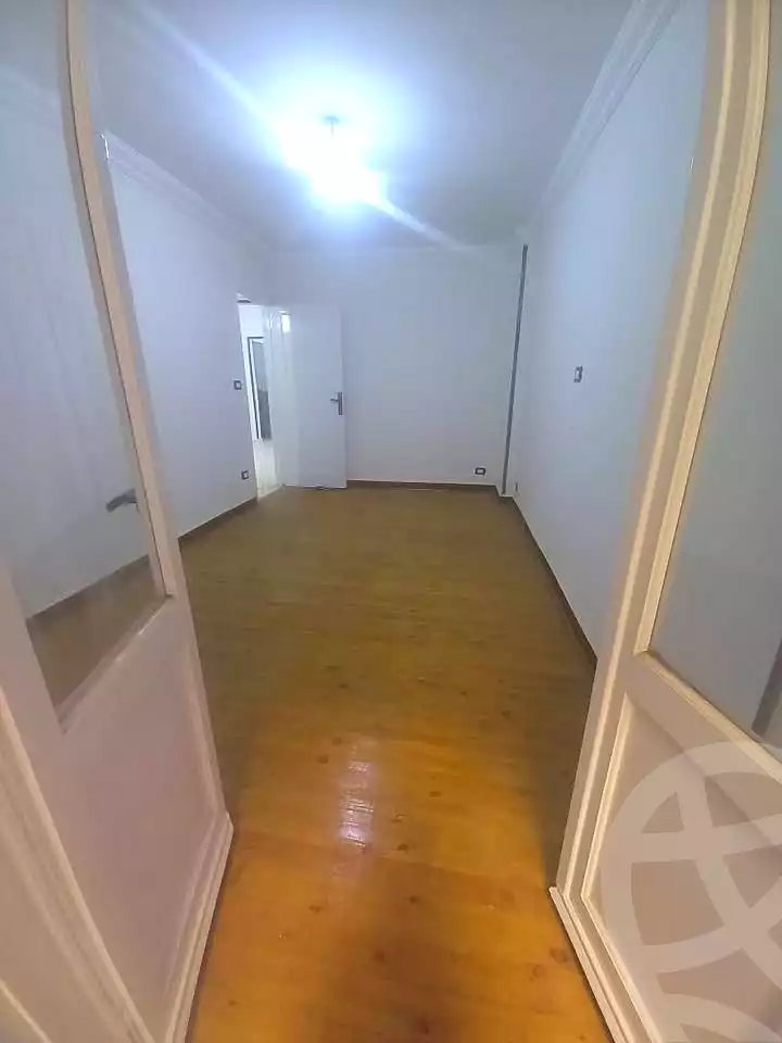 https://aqarmap.com.eg/ar/listing/6958237-for-sale-alexandria-el-mandara-shr-jml-bd-lnsr
