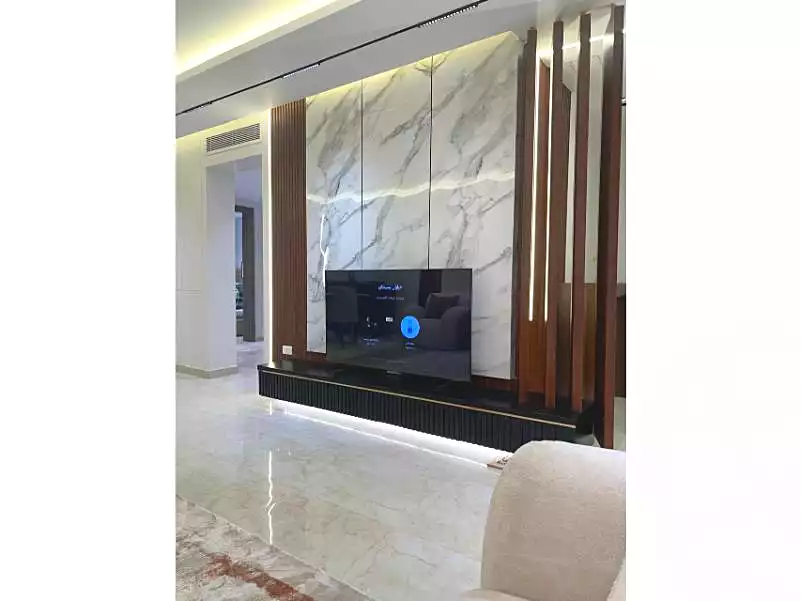 https://aqarmap.com.eg/en/listing/6958371-for-rent-cairo-new-cairo-compounds-hyde-park-business-district