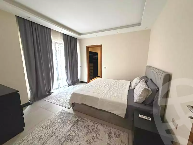 https://aqarmap.com.eg/en/listing/6958378-for-rent-cairo-new-cairo-compounds-lakeview-residence
