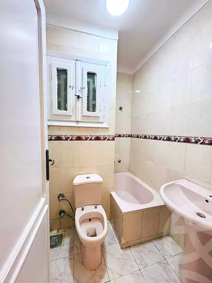 https://aqarmap.com.eg/en/listing/6958386-for-sale-alexandria-al-agamy-shataa-el-nakheel