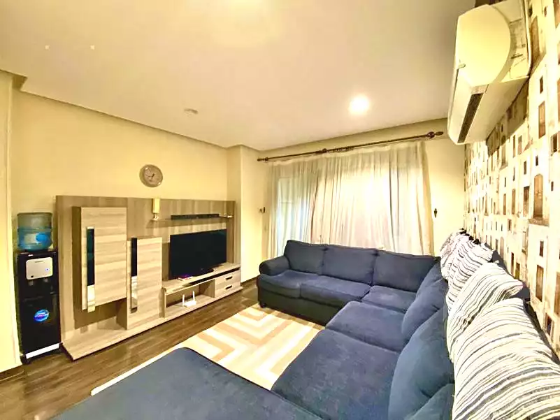 https://aqarmap.com.eg/en/listing/6958447-for-sale-cairo-new-cairo-compounds-hayati-residence
