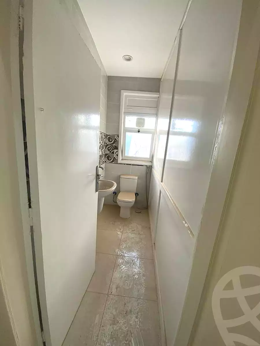 https://aqarmap.com.eg/ar/listing/6958668-for-rent-cairo-downtown-tl-t-hrb