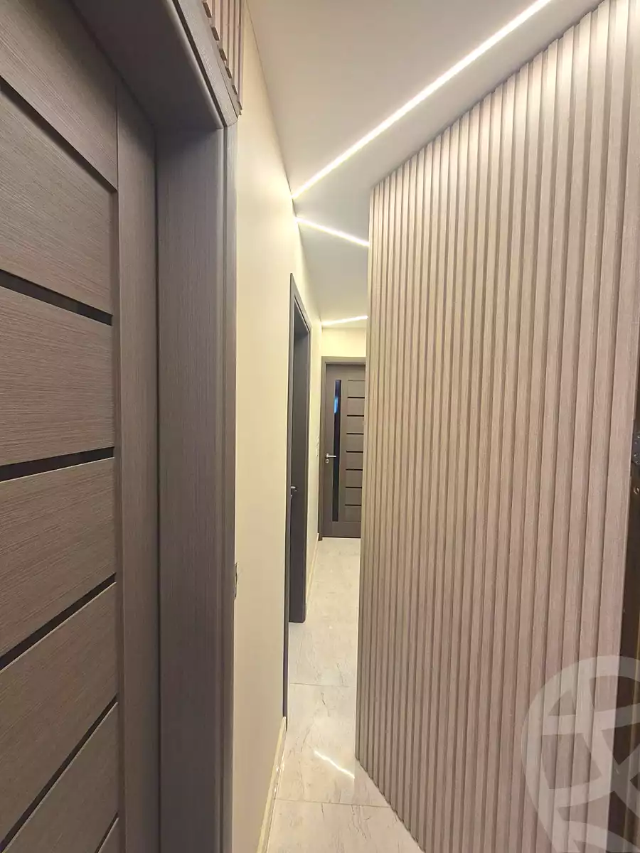 https://aqarmap.com.eg/ar/listing/6959413-for-sale-cairo-el-sheikh-zayed-city-el-hay-el-hady-ashaer-area-1-street-10