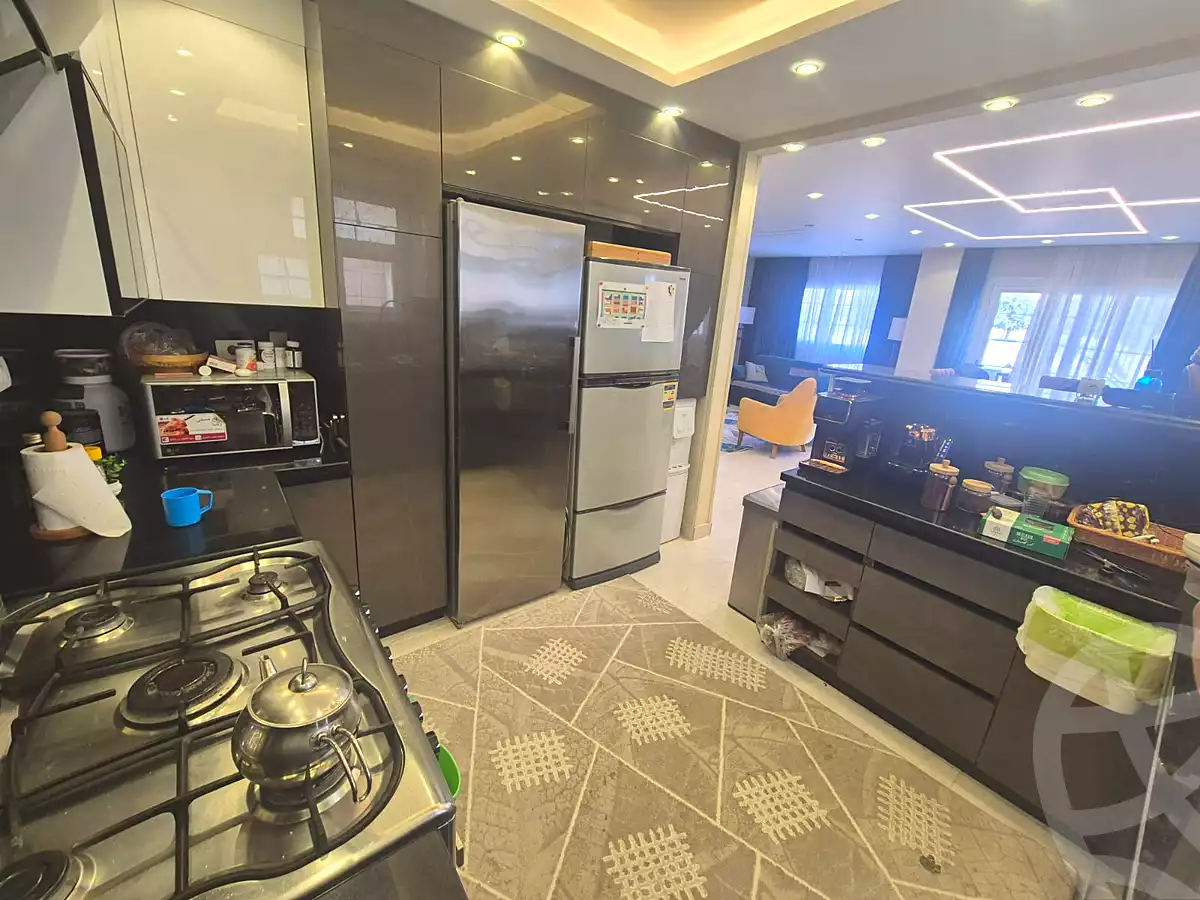 https://aqarmap.com.eg/ar/listing/6959413-for-sale-cairo-el-sheikh-zayed-city-el-hay-el-hady-ashaer-area-1-street-10