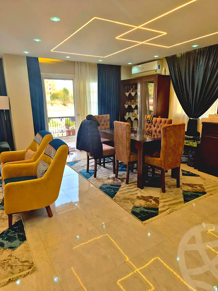 https://aqarmap.com.eg/ar/listing/6959413-for-sale-cairo-el-sheikh-zayed-city-el-hay-el-hady-ashaer-area-1-street-10