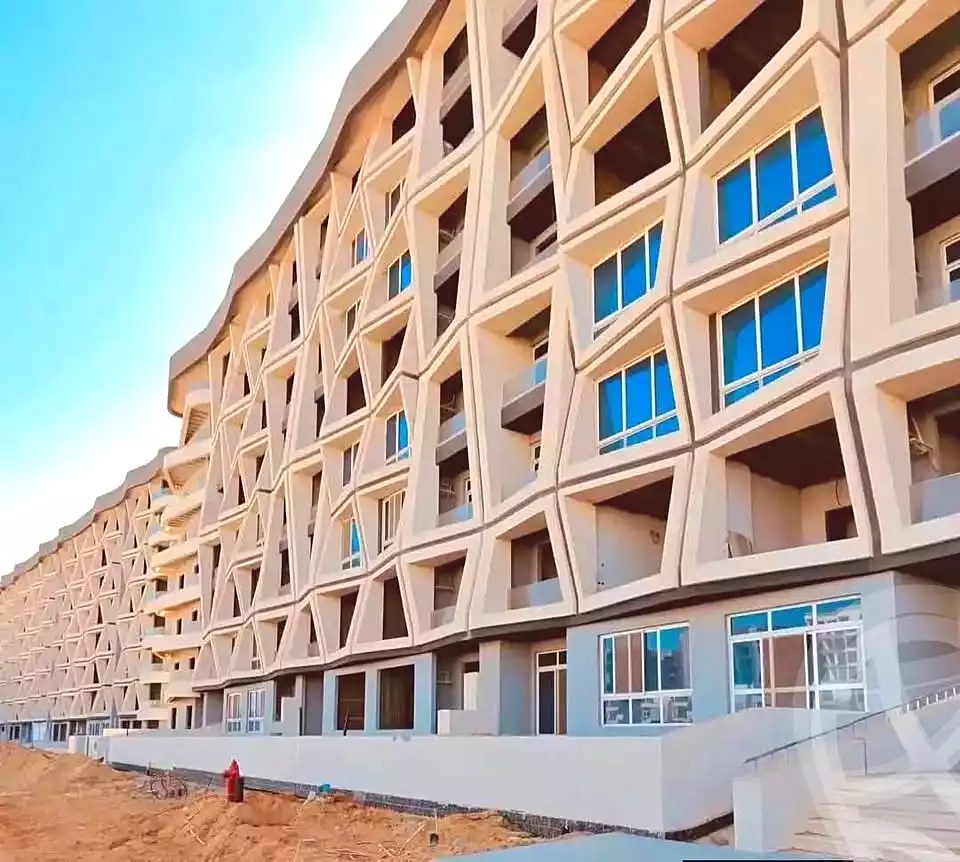https://aqarmap.com.eg/ar/listing/6959657-for-sale-cairo-new-administrative-capital-r7-midtown-condo
