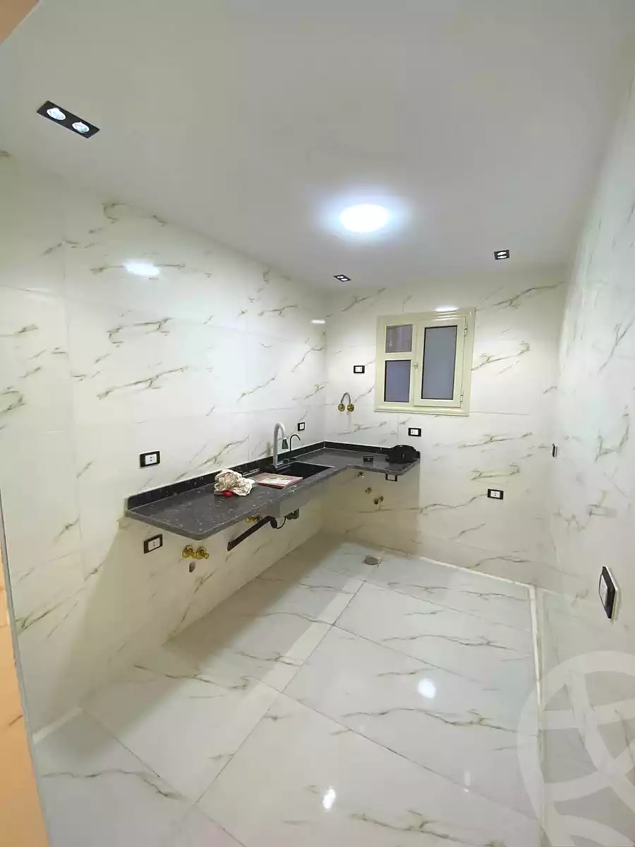 https://aqarmap.com.eg/ar/listing/6960070-for-sale-alexandria-al-agamy-lbytsh-shahr-al-assal-st