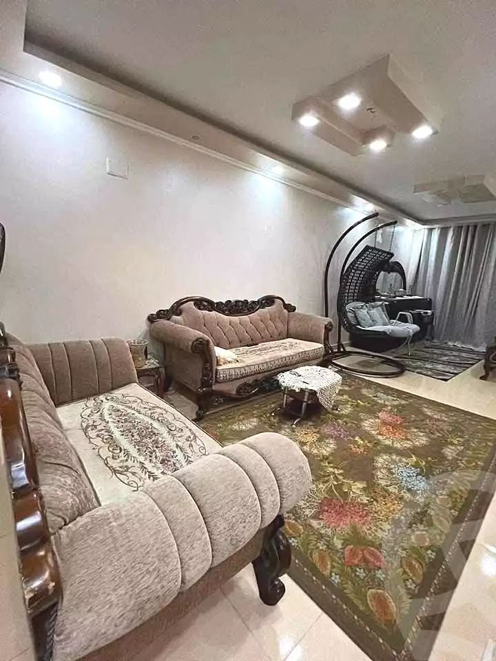 https://aqarmap.com.eg/ar/listing/6960086-for-sale-cairo-el-zaytun-hlmy-lzytwn-ibn-el-hakam-sq