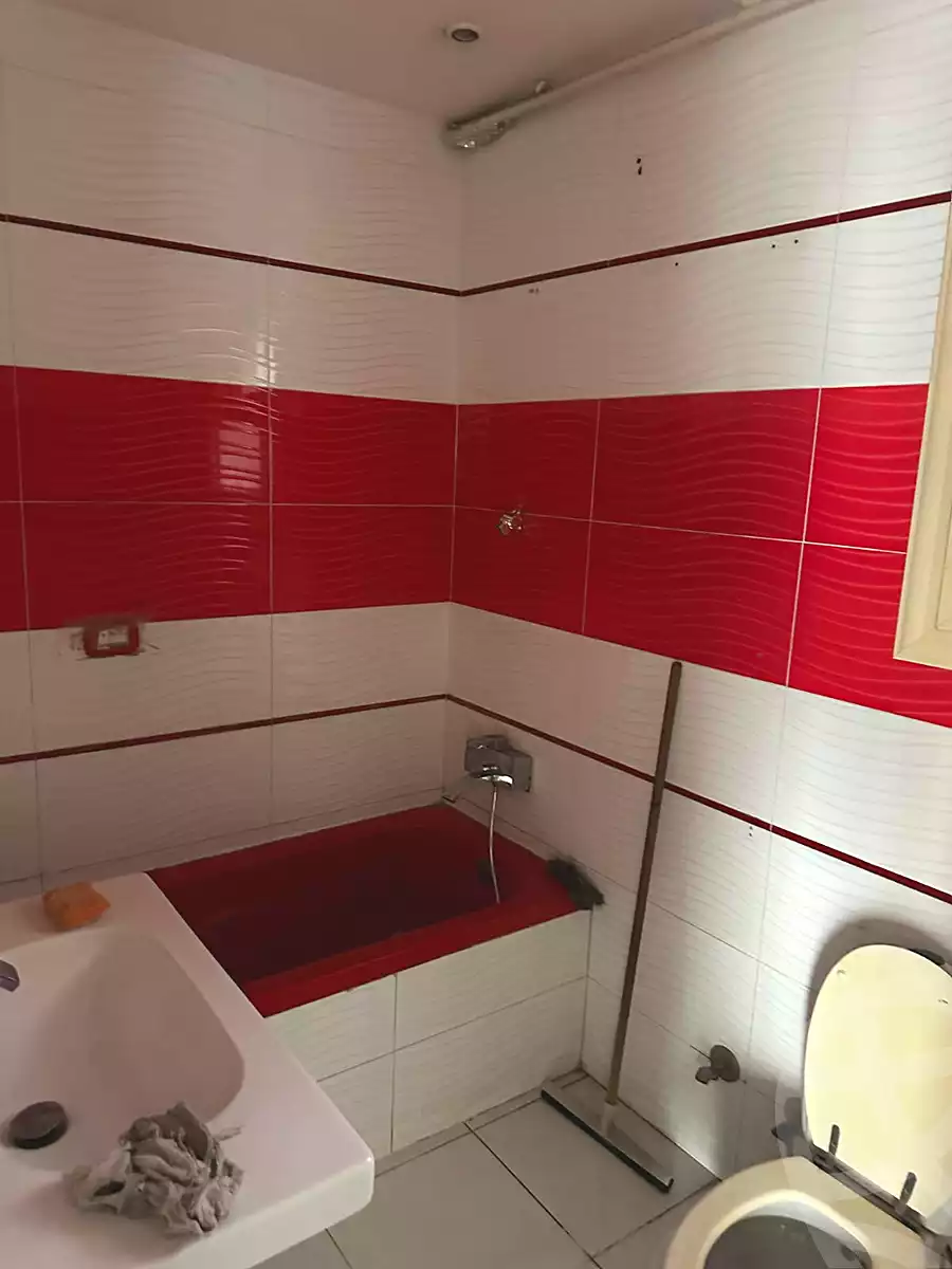 https://aqarmap.com.eg/ar/listing/6960495-for-sale-cairo-shoubra-el-mzalat-tafteesh-al-rai-st