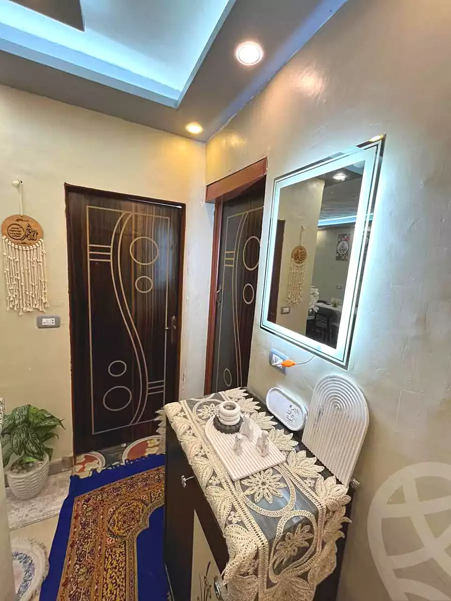 https://aqarmap.com.eg/en/listing/6960501-for-sale-alexandria-mansheya-tolba-el-alam-st