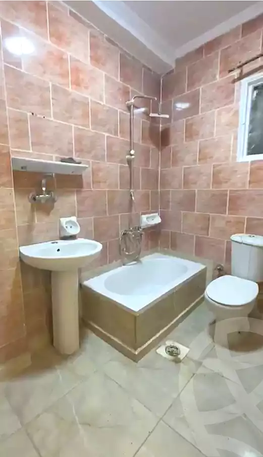 https://aqarmap.com.eg/en/listing/6960647-for-sale-alexandria-el-asafra-no-8-st