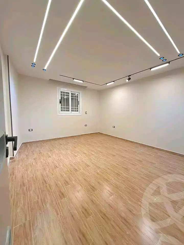 https://aqarmap.com.eg/ar/listing/6960722-for-sale-alexandria-al-agamy-lbytsh-el-reyad-st