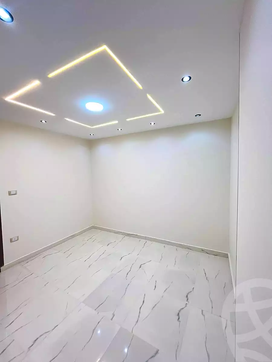https://aqarmap.com.eg/ar/listing/6960976-for-sale-alexandria-al-agamy-lbytsh-bianchiii