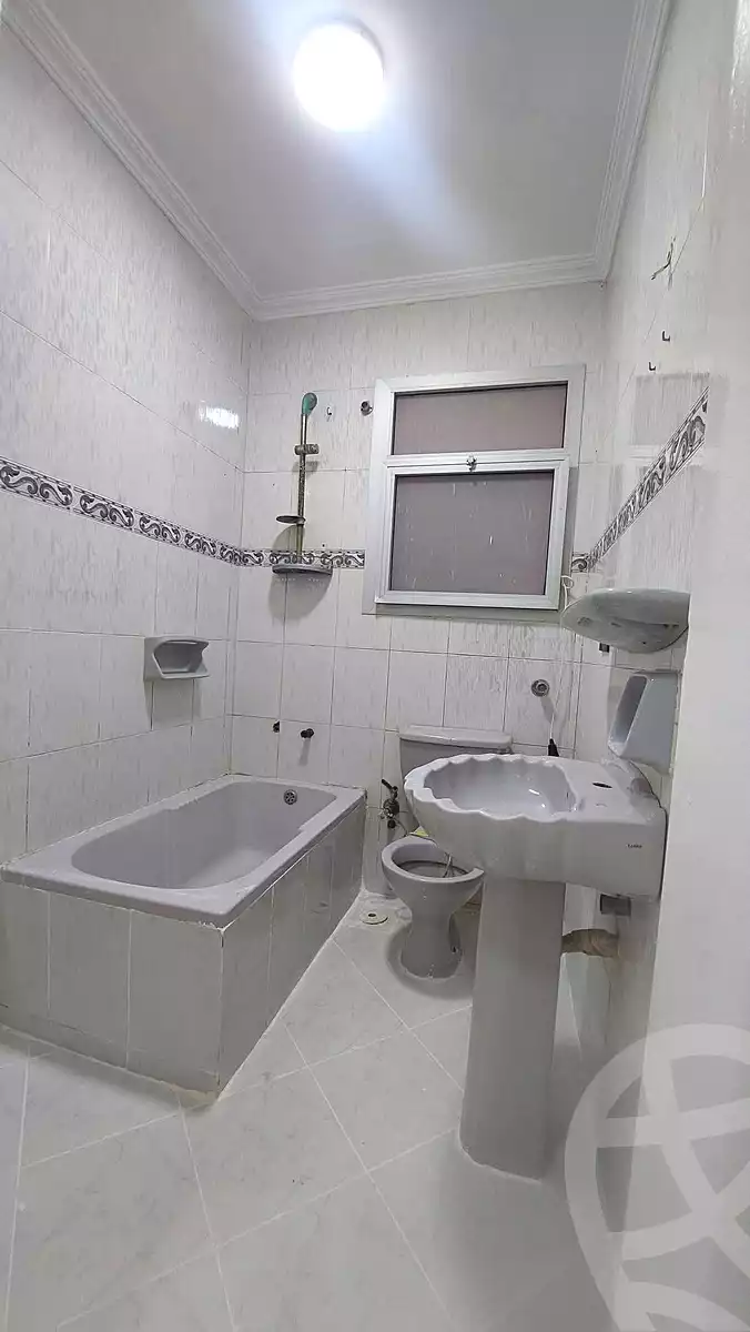 https://aqarmap.com.eg/ar/listing/6961133-for-sale-alexandria-al-agamy-shataa-el-nakheel