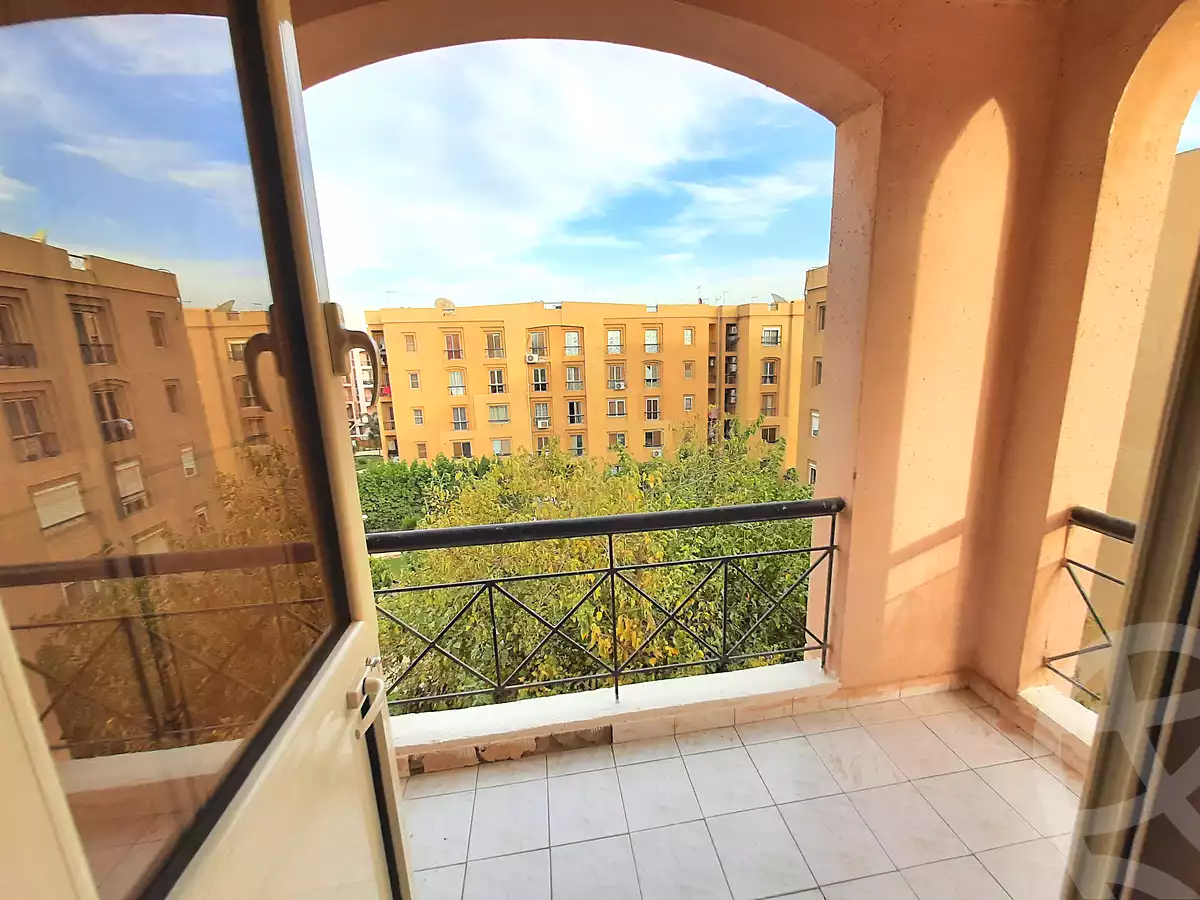 https://aqarmap.com.eg/ar/listing/6961393-for-rent-cairo-new-cairo-lrhb-city-phase-1-ahmed-rami-st
