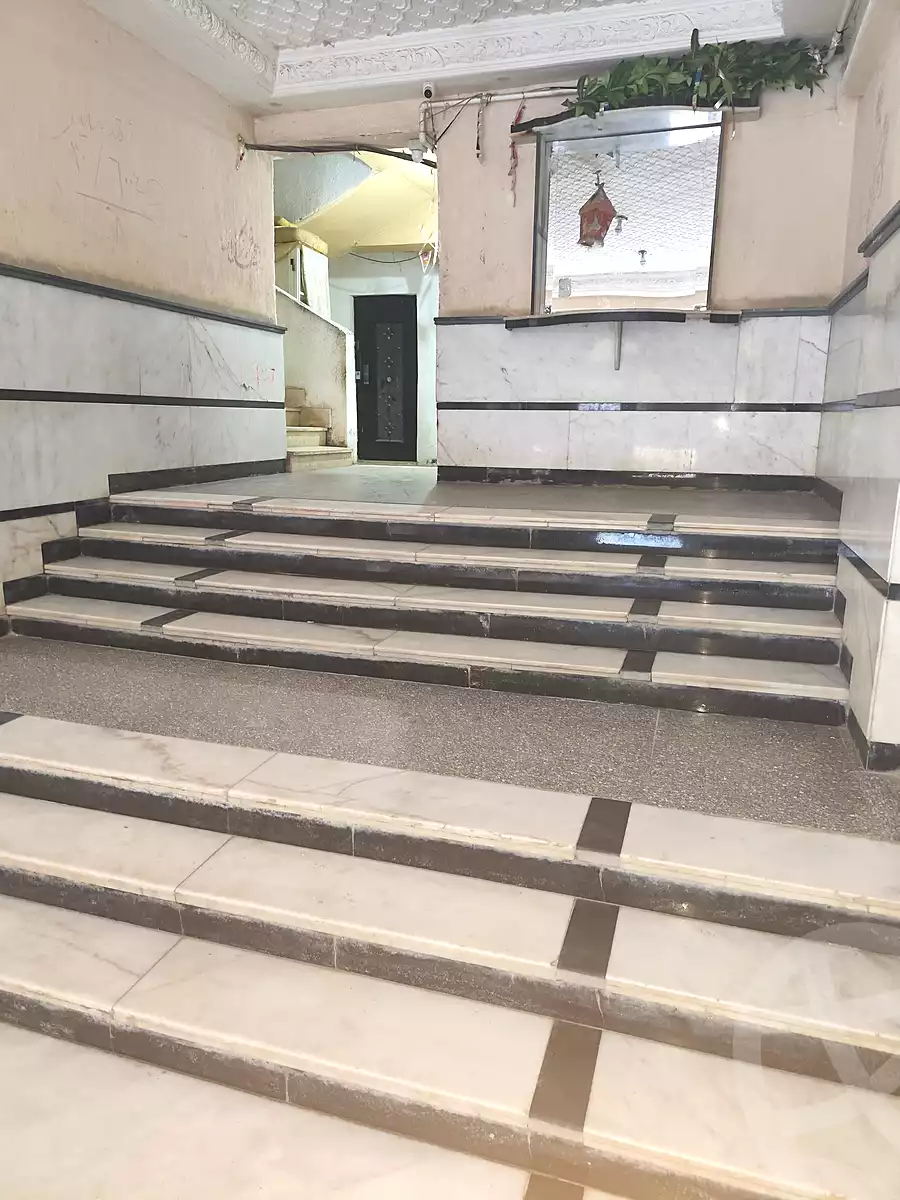https://aqarmap.com.eg/ar/listing/6962265-for-sale-alexandria-al-agamy-el-hanouvel-radwan-st