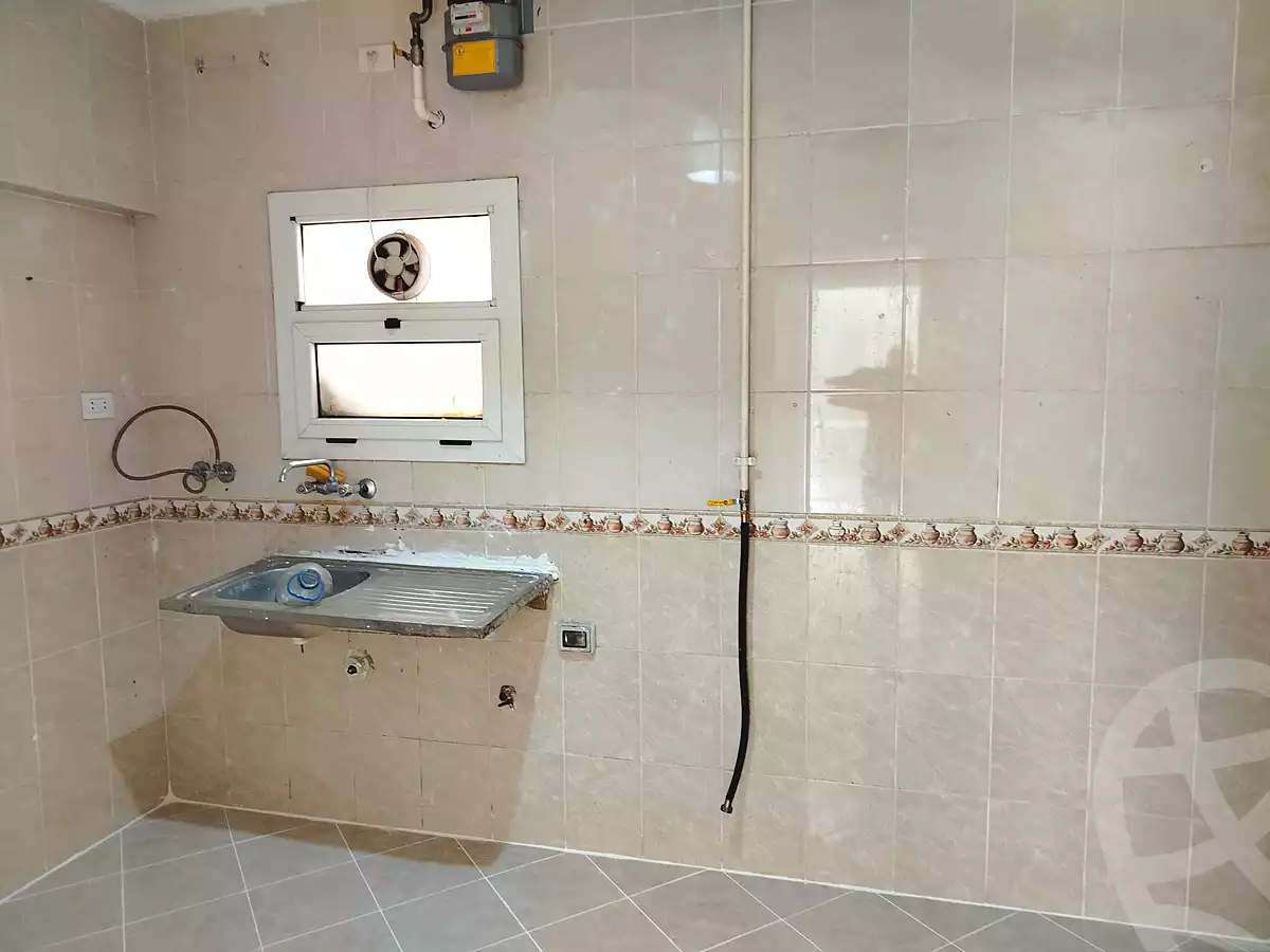 https://aqarmap.com.eg/ar/listing/6962280-for-rent-cairo-new-cairo-lrhb-city-mtdd-lrhb-phase-7