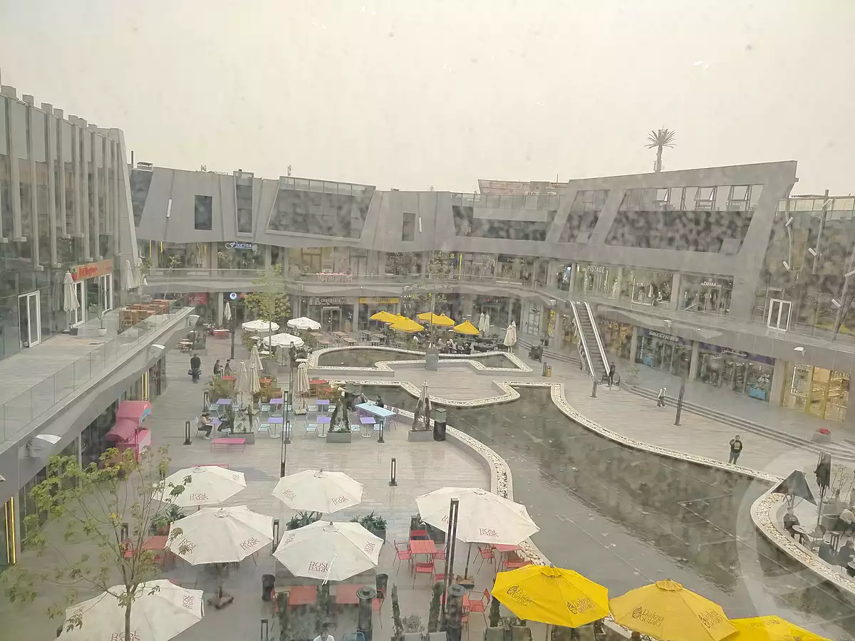 https://aqarmap.com.eg/ar/listing/6962284-for-rent-cairo-new-cairo-lrhb-city-malls-and-markets
