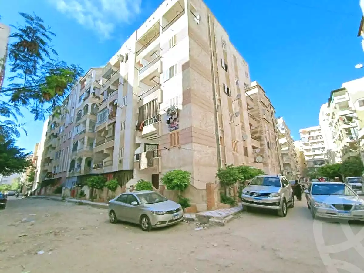 https://aqarmap.com.eg/ar/listing/6962550-for-sale-alexandria-al-agamy-shataa-el-nakheel