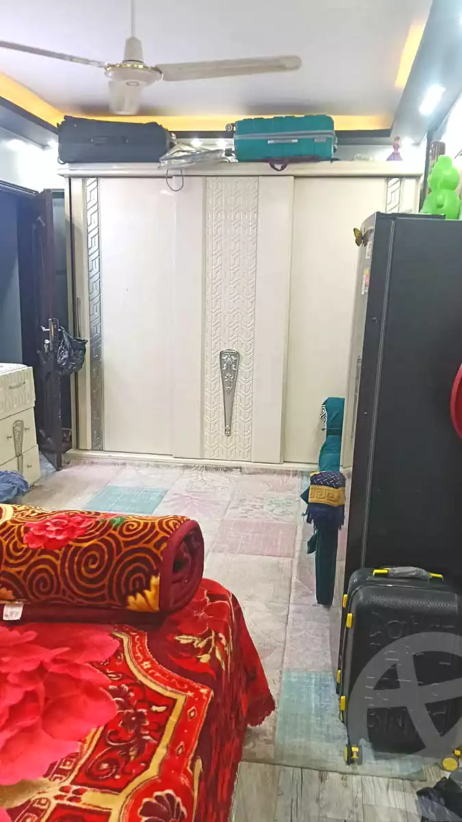 https://aqarmap.com.eg/ar/listing/6963592-for-sale-cairo-helwan-ahmed-enci-st