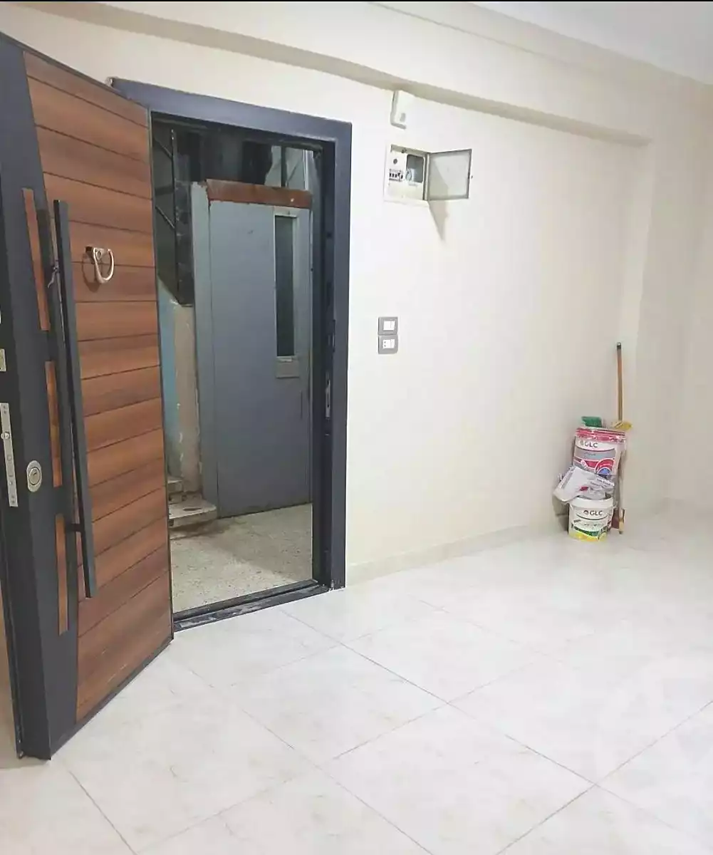 https://aqarmap.com.eg/en/listing/6963761-for-sale-alexandria-el-asafra-ahmed-tiesser-st