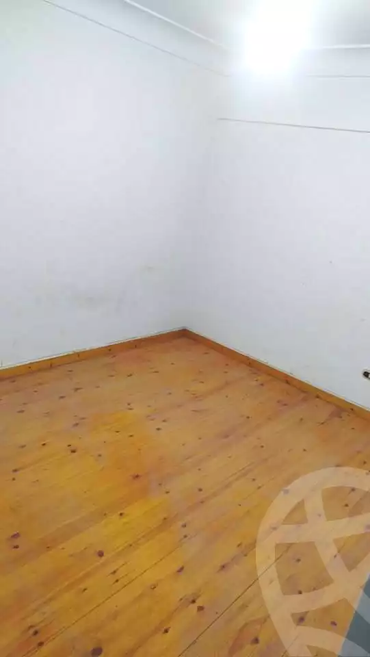 https://aqarmap.com.eg/ar/listing/6964409-for-sale-alexandria-moharram-bey-malgaa-san-jousef-st