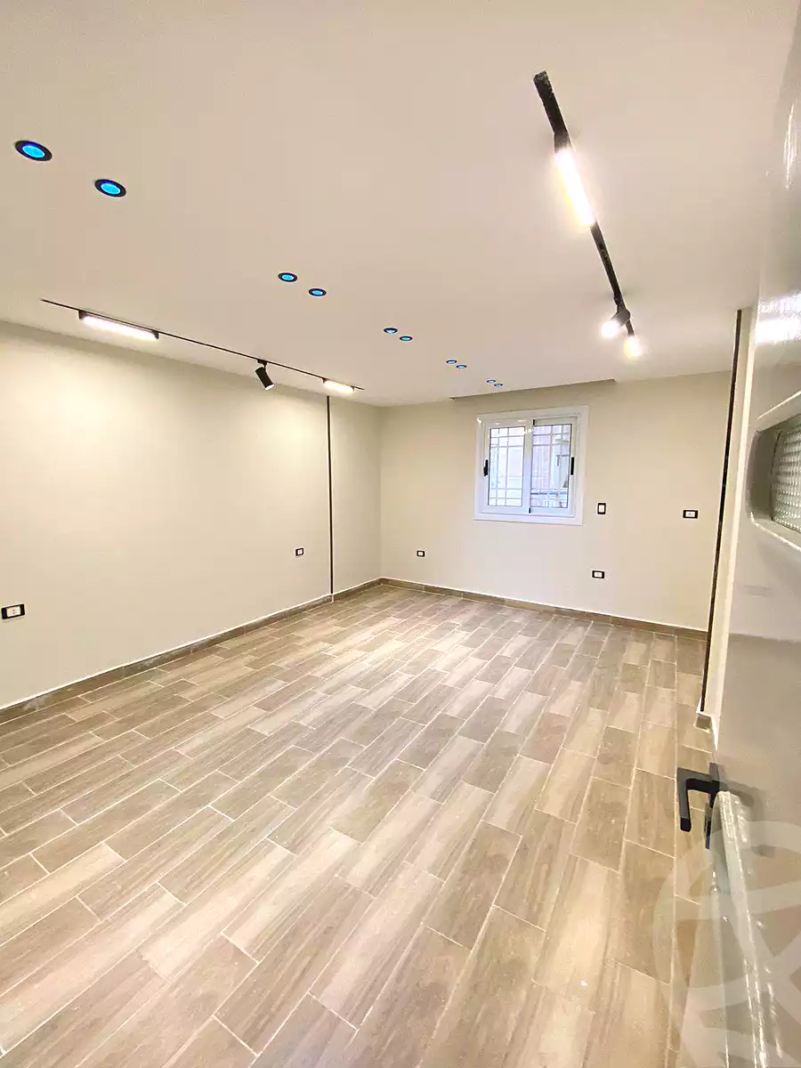 https://aqarmap.com.eg/ar/listing/6964786-for-sale-alexandria-al-agamy-lbytsh-el-reyad-st