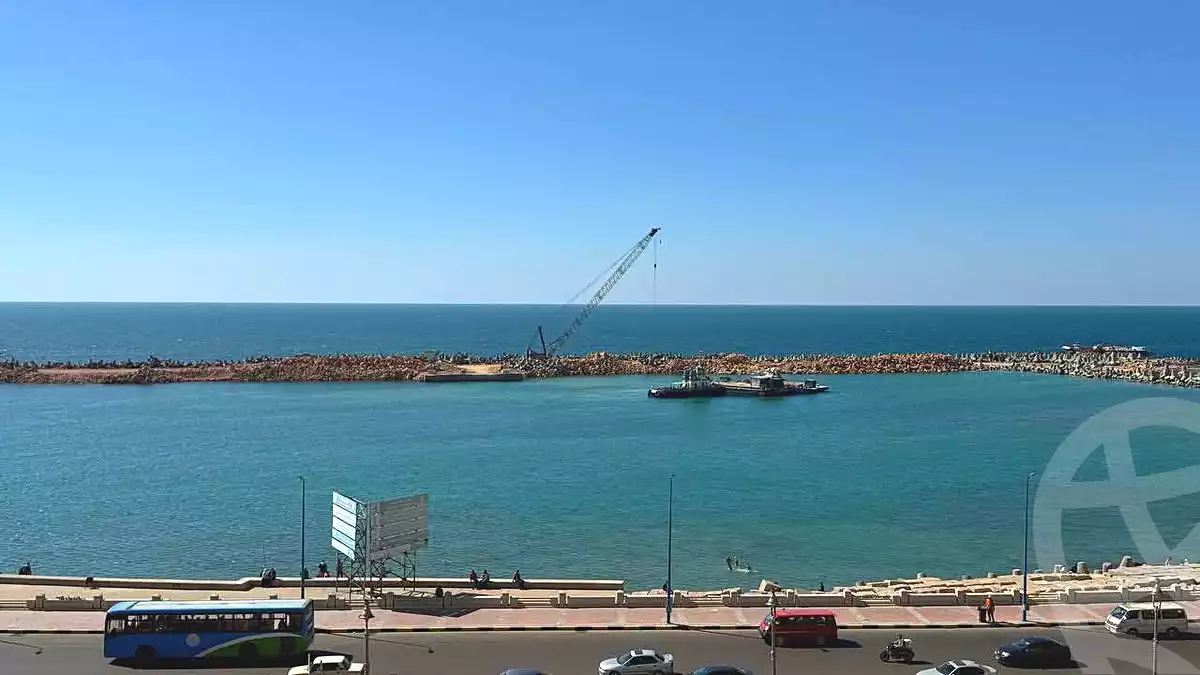 https://aqarmap.com.eg/en/listing/6964824-for-sale-alexandria-el-saraya-el-geish-rd