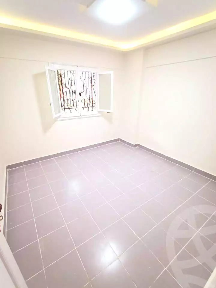 https://aqarmap.com.eg/en/listing/6964988-for-sale-alexandria-al-agamy-shataa-el-nakheel